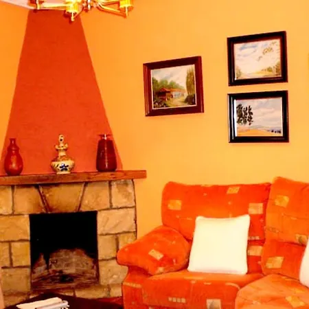 Charming In 74 M² With Mountain View * Villamayor (Pilona)